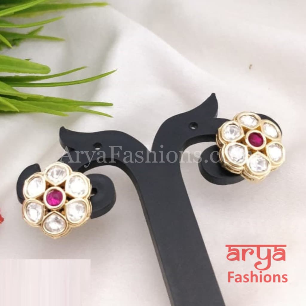 Classic Kundan Stud Earrings in Moissanite Stones