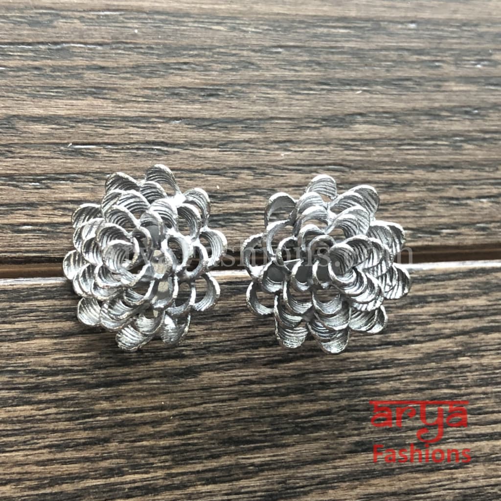Esha Wire Mash Fusion Studs/Flower Earrings