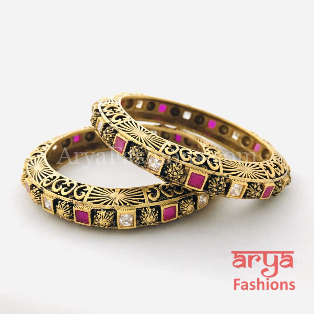 Black Meenakari Kundan Bangles / Rajwadi Kada