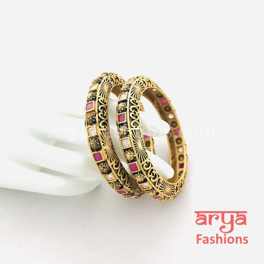 Black Meenakari Kundan Bangles / Rajwadi Kada
