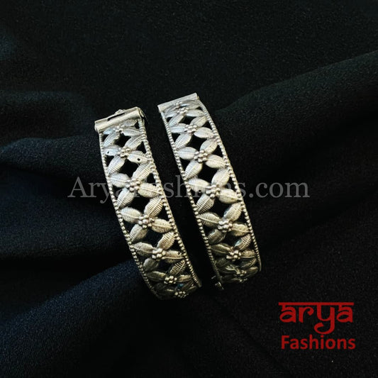 Ethnic Silver Oxidized Openable Bangles
