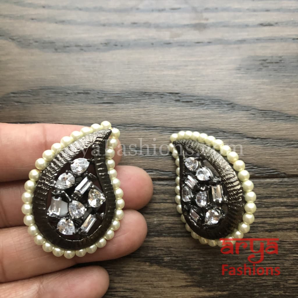 Ivanka Golden Kundan Stud Earrings/Fusion Indo Western Earrings