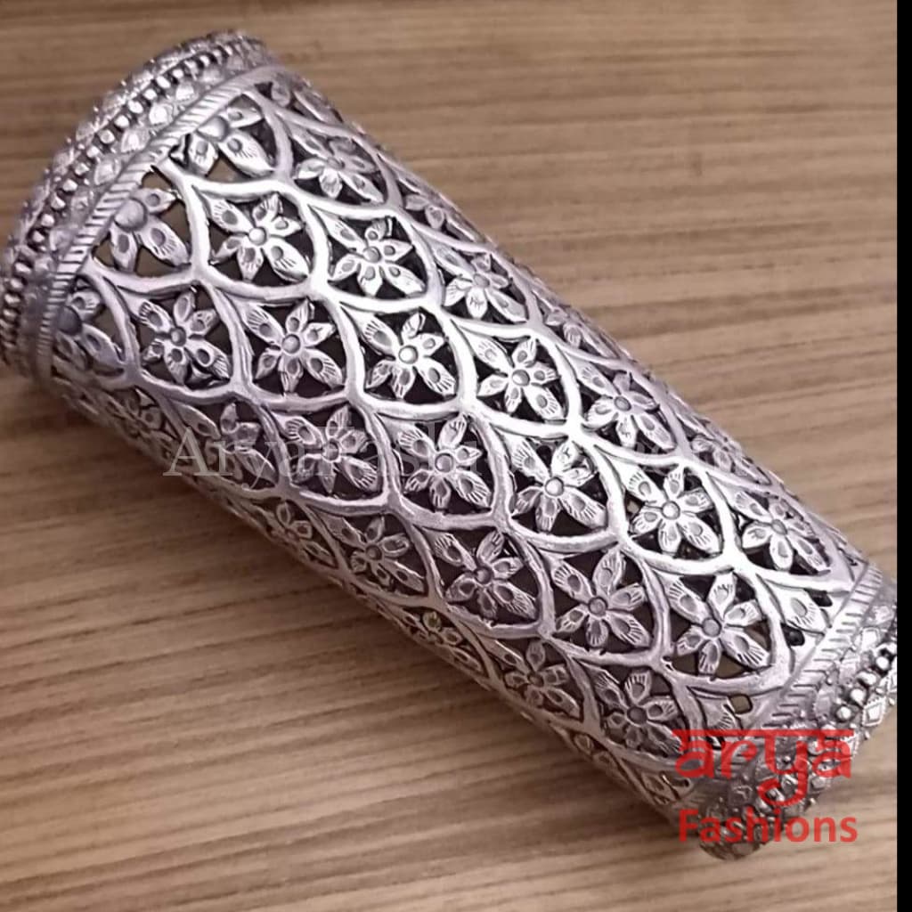 Tribal cuff outlet