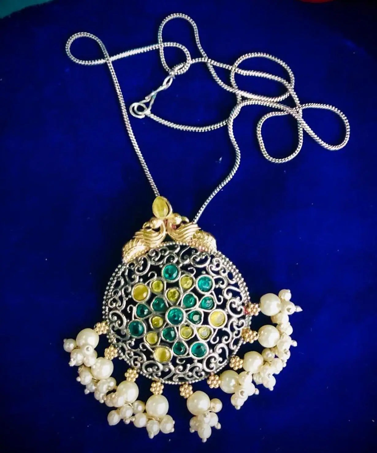 Use Pendant Set Pendant Sets – AryaFashions