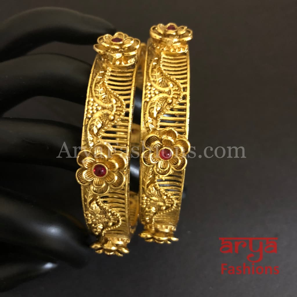 Antique finish Rajwadi Kada Bangles