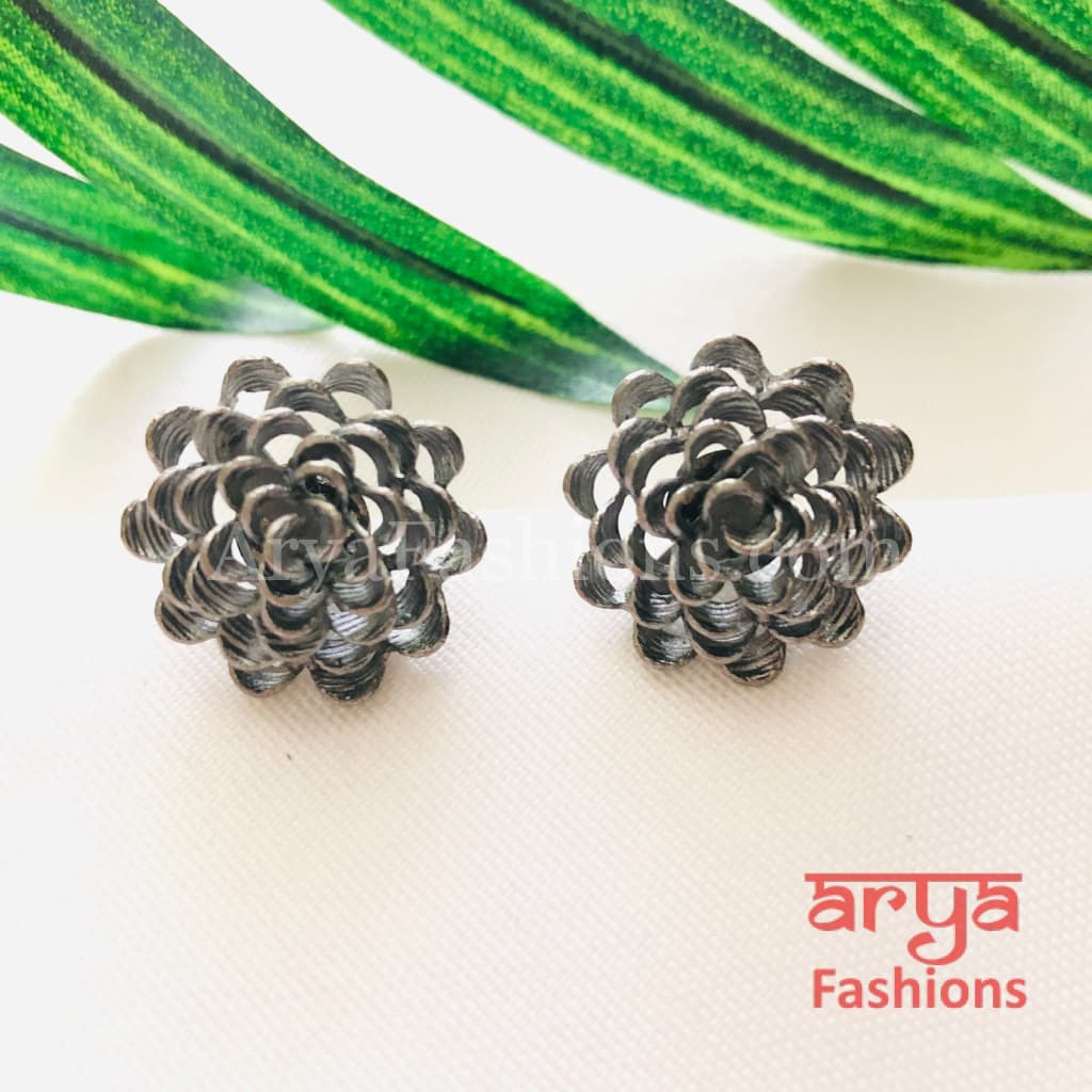 Esha Wire Mash Fusion Studs/Flower Earrings