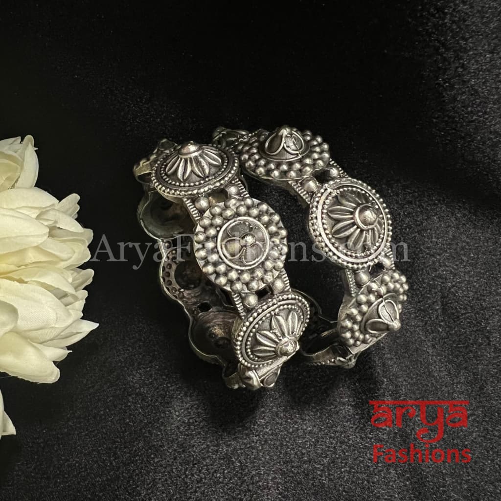 Rajasthani Gokhru Silver Oxidized Openable Bangles