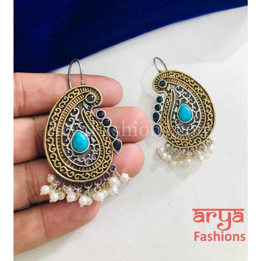 Kerri Silver Oxidized Pearl Chandbali Earlobe Earrings