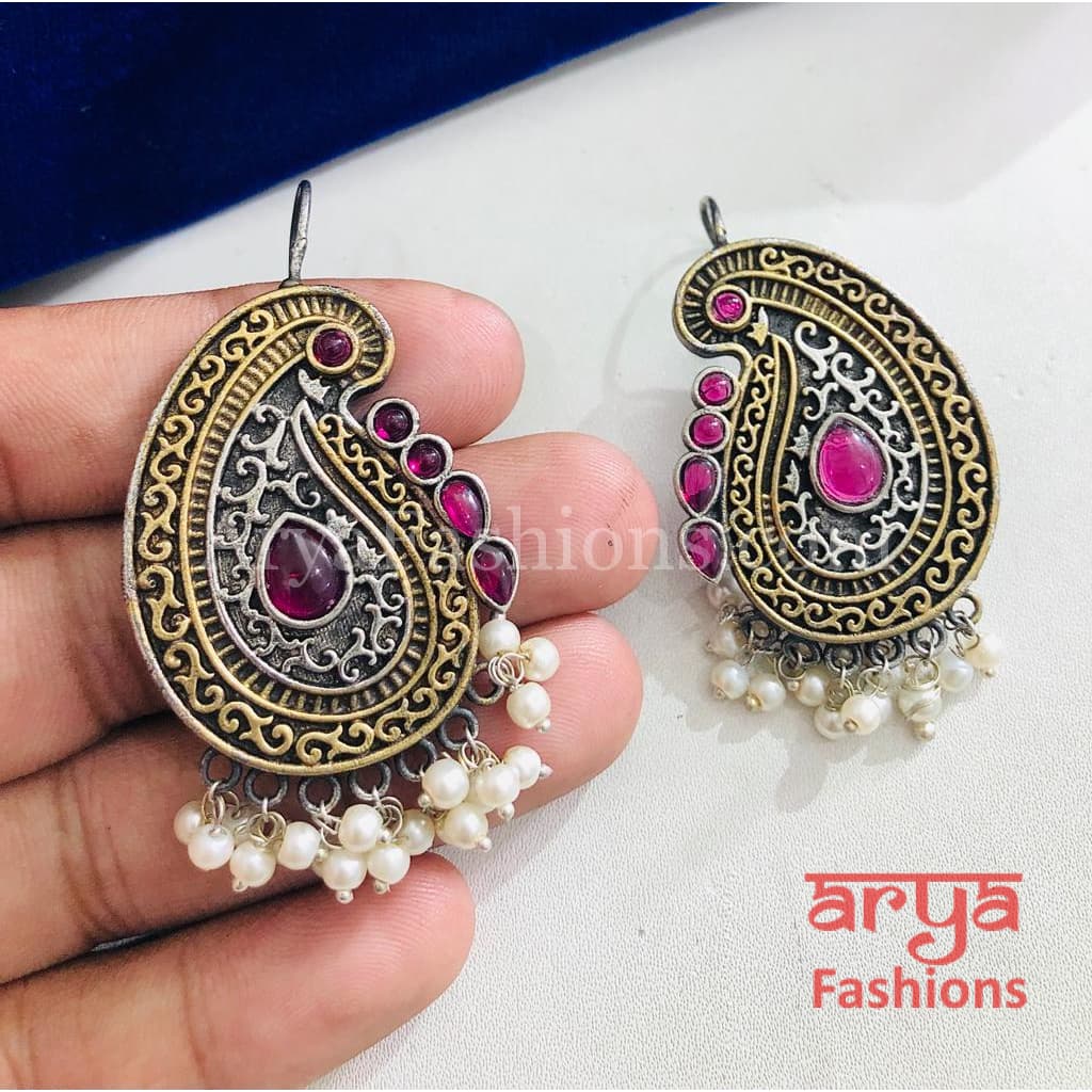 Kerri Silver Oxidized Pearl Chandbali Earlobe Earrings