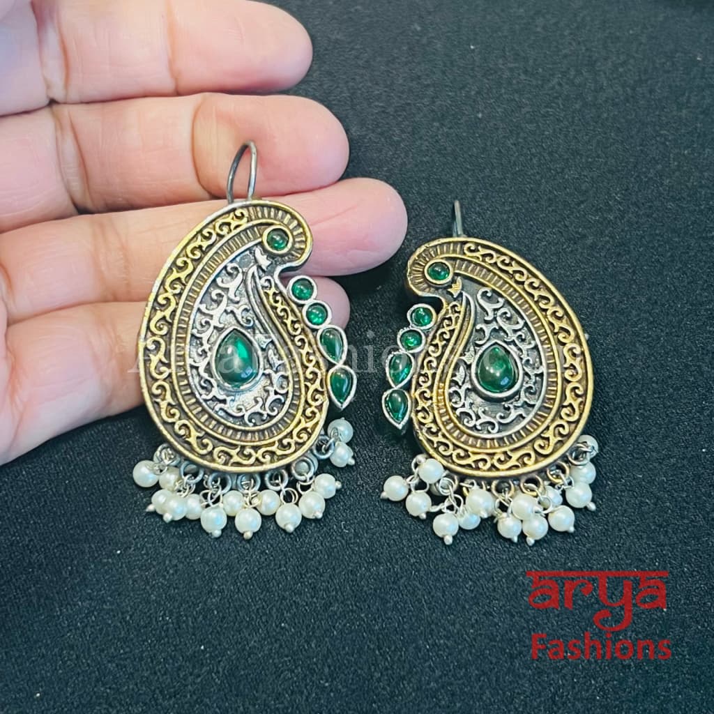 Kerri Silver Oxidized Pearl Chandbali Earlobe Earrings