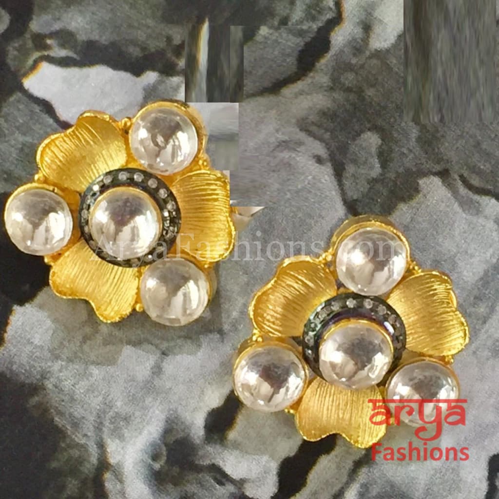 Kundan Studs/Trendy Earrings/Party Earrings