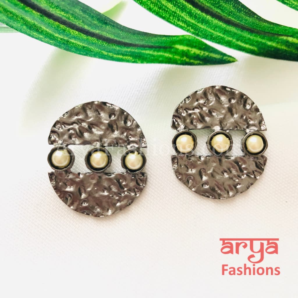 Mirraw Chipped Studs/Gray studs/ Statement Fusion Studs