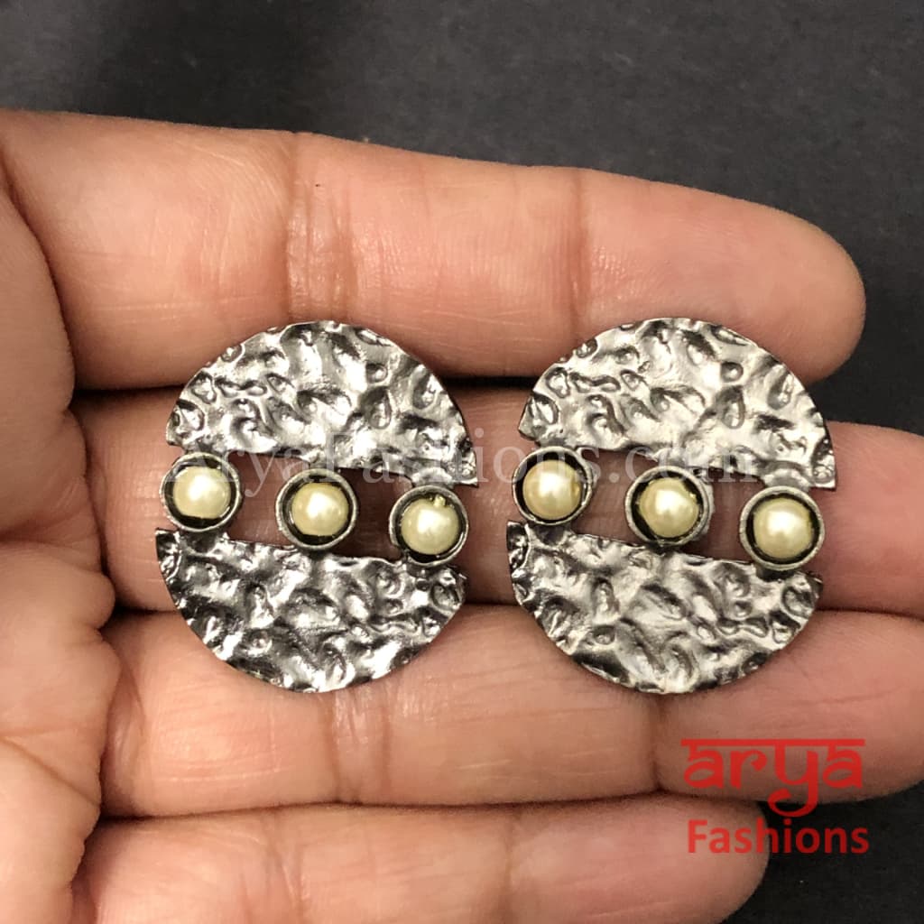Mirraw Chipped Studs/Gray studs/ Statement Fusion Studs