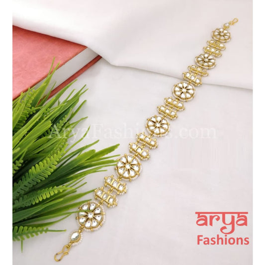 Rohisha Pacchi Kundan Mathapatti/ Sabyasacchi Sheeshphool