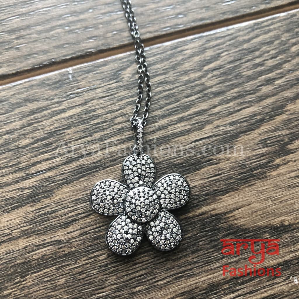Sara Micro Cubic Zirconia Gray Flower Necklace/Fusion Necklace