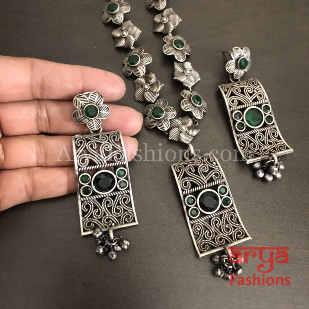 Surmi Green Stone Pendant Necklace/ Silver Oxidized Tribal Necklace