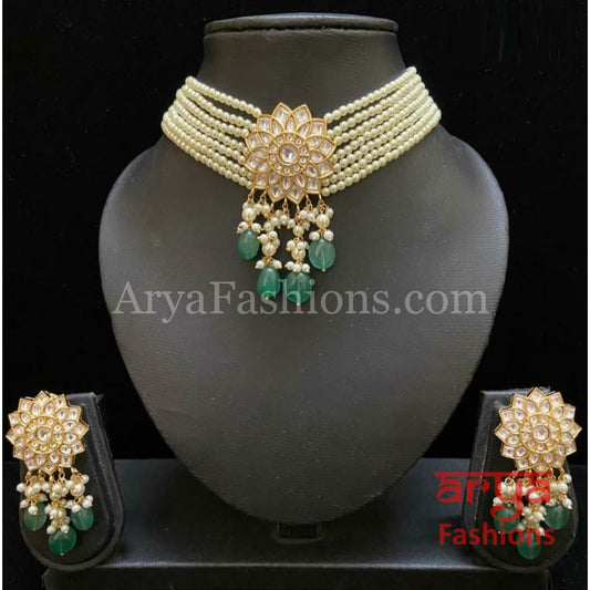 Tiyaani Inspired Emerald Pacchi Kundan Pearl Choker